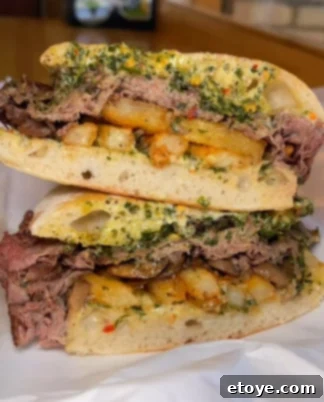 Las Vegas'ın Enfes Chimichurri Soslu Dana Sandviçi 3 Close-up of Kyle’s Chimichurri Beef